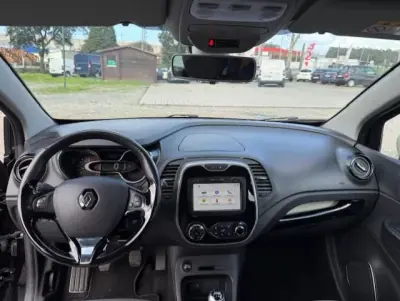 Renault Captur 2017 - 12500 EUR, 112400 km - AUTO.MOTO.pt - 112400km - foto 15 de 27