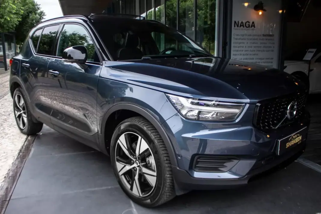 Volvo XC 40 2022 - 31990 EUR, 48265 km - AUTO.MOTO.pt - 48265km - foto 11 de 40