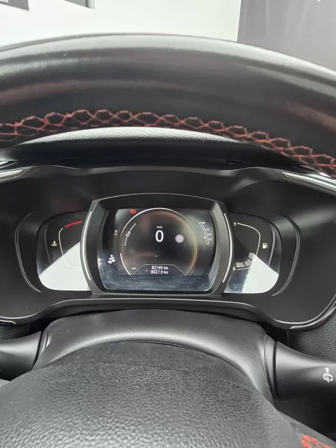 Renault Kadjar 2019 - 19900 EUR, 80213 km - AUTO.MOTO.pt - 80213km - foto 12 de 34