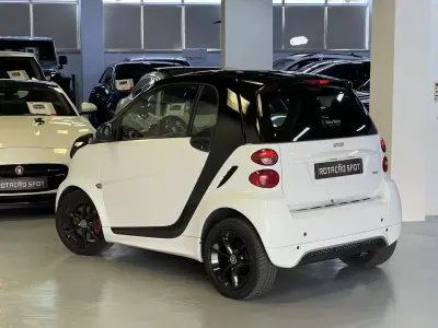 Smart ForTwo Coupé 2013 - 7990 EUR, 165000 km - AUTO.MOTO.pt - 165000km - foto 10 de 47
