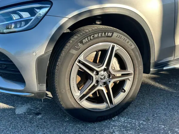 Mercedes-Benz GLC 300 2022 — foto 2 de 38