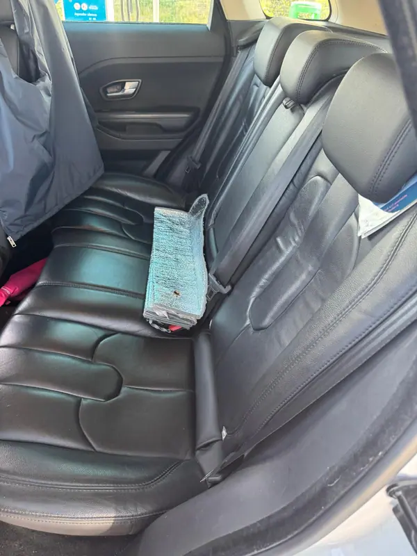 Land Rover Range Rover Evoque 2014 - 21000 EUR, 125000 km - AUTO.MOTO.pt - 125000km - foto 7 de 11