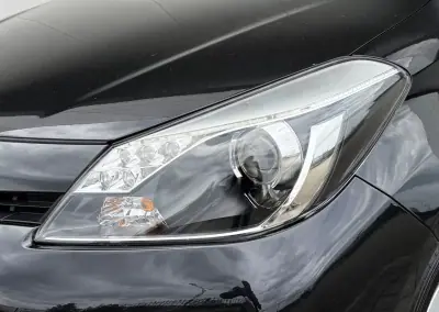 Toyota Yaris 2012 - 12750 EUR, 39000 km - AUTO.MOTO.pt - 39000km - foto 2 de 37