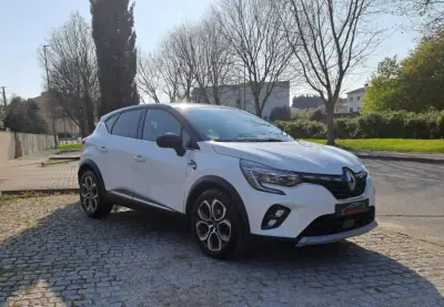 Renault Captur 2019 - 19500 EUR, 119000 km - AUTO.MOTO.pt - 119000km - foto 8 de 15