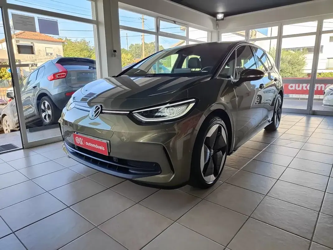 Volkswagen ID.3 2024 - 32750 EUR, 4000 km - AUTO.MOTO.pt - 4000km - foto 5 de 36