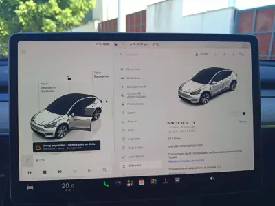 Tesla Model Y 2022 - 35750 EUR, 78615 km - AUTO.MOTO.pt - 78615km - foto 18 de 21