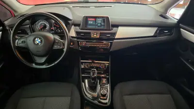BMW 216 Active Tourer 2018 - 16890 EUR, 83598 km - AUTO.MOTO.pt - 83598km - foto 11 de 44