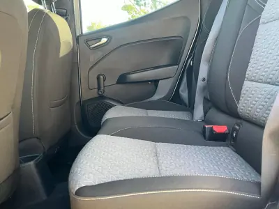 Renault Clio 2022 - 15750 EUR, 120180 km - 120180km - foto 34 de 46
