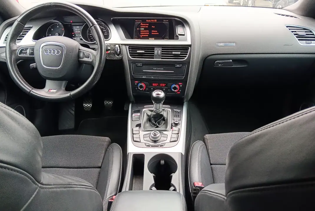 Audi A5 Sportback 2011 - 17500 EUR, 120459 km - AUTO.MOTO.pt - 120459km - foto 30 de 31