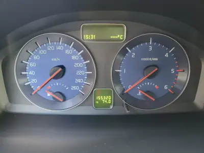 Volvo V50 2012 - 8950 EUR, 155400 km - AUTO.MOTO.pt - 155400km - foto 19 de 27