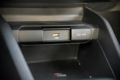 Kia Stonic 2021 - 13990 EUR, 128000 km - AUTO.MOTO.pt - 128000km - foto 28 de 29