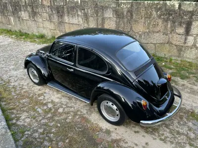 Volkswagen Carocha Cabrio 1972 - 8900 EUR, 84000 km - AUTO.MOTO.pt - 84000km - foto 7 de 29
