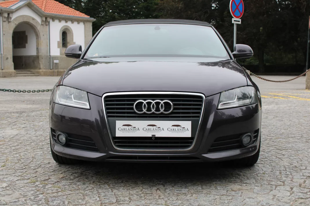 Audi A3 Cabrio 2009 - 11990 EUR, 180000 km - AUTO.MOTO.pt - 180000km - foto 10 de 42