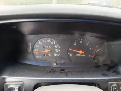 Mitsubishi L200 4X4 1999 - 9990 EUR, 251904 km - AUTO.MOTO.pt - 251904km - foto 6 de 6