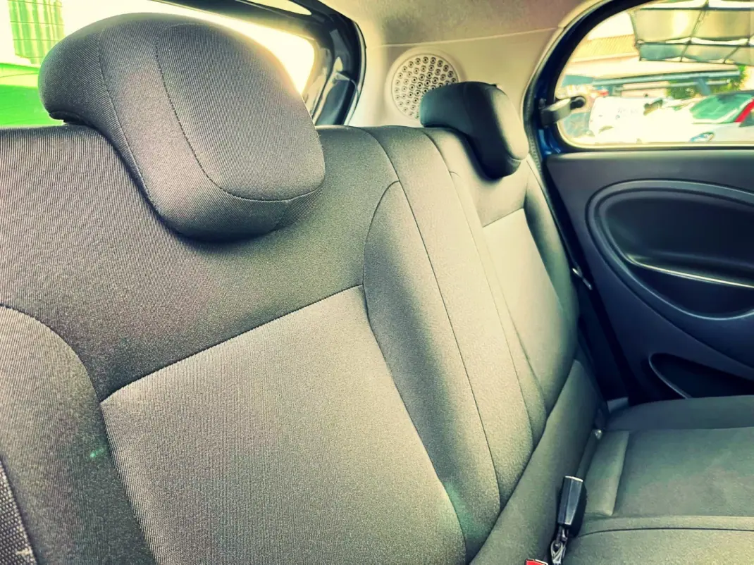 Smart ForFour 2018 - 11500 EUR, 91000 km - AUTO.MOTO.pt - 91000km - foto 11 de 13