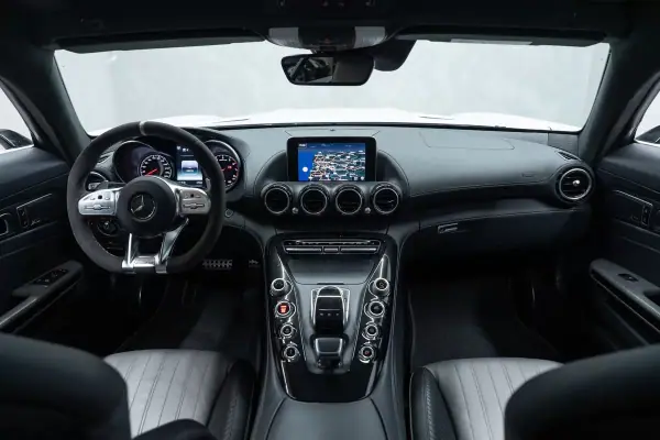 Mercedes-Benz AMG GT 2018 - 94950 EUR, 59000 km - AUTO.MOTO.pt - 59000km - foto 18 de 46