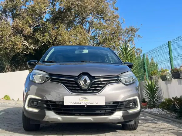 Renault Captur 2019 - 16990 EUR, 90898 km - AUTO.MOTO.pt - 90898km - foto 26 de 37