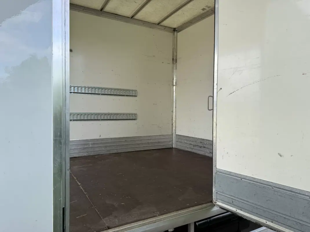 Mitsubishi 2019 - 27600 EUR, 144000 km - AUTO.MOTO.pt - 144000km - foto 12 de 25