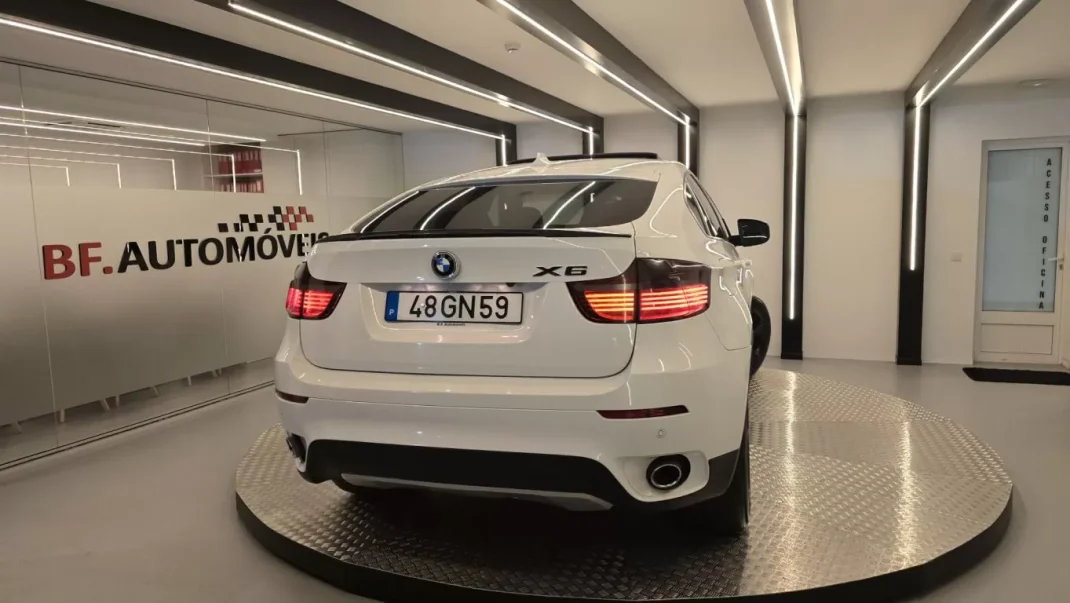 BMW X6 2008 - 25900 EUR, 157944 km - AUTO.MOTO.pt - 157944km - foto 15 de 54