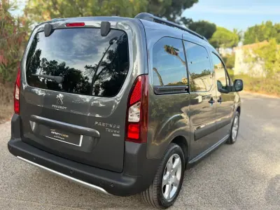 Peugeot Partner 2014 - 11999 EUR, 150000 km - 150000km - foto 9 de 20
