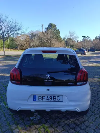 Peugeot 108 2019 - 10900 EUR, 69649 km - AUTO.MOTO.pt - 69649km - foto 5 de 15