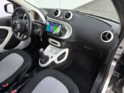 Smart ForFour 2015 - 7750 EUR, 124000 km - AUTO.MOTO.pt - 124000km - foto 8 de 29