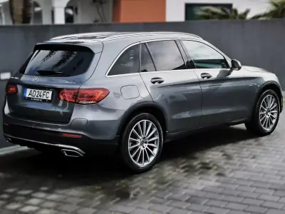 Mercedes-Benz GLC 300 2020 - 36950 EUR, 97454 km - AUTO.MOTO.pt - 97454km - foto 3 de 42