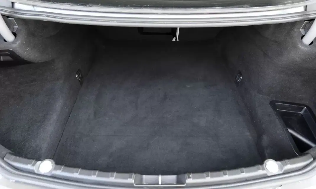BMW 640 Gran Coupé 2015 - 37500 EUR, 93451 km - AUTO.MOTO.pt - 93451km - foto 18 de 18