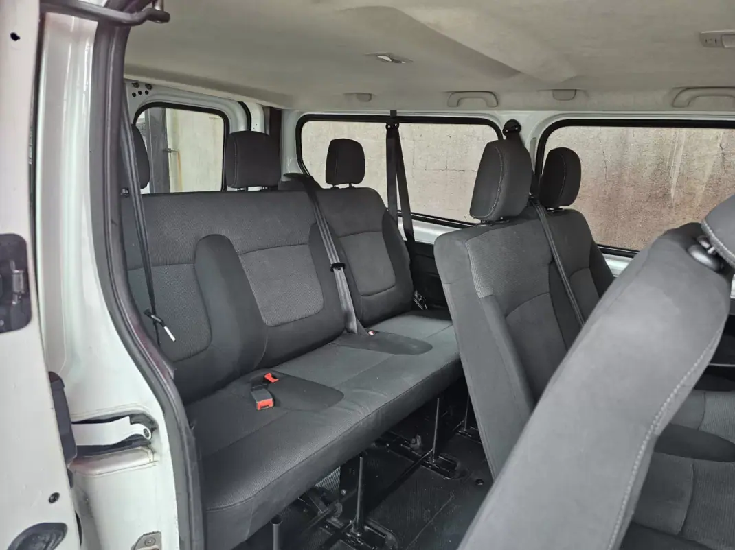 Renault Trafic 2021 - 27999 EUR, 164000 km - AUTO.MOTO.pt - 164000km - foto 9 de 14