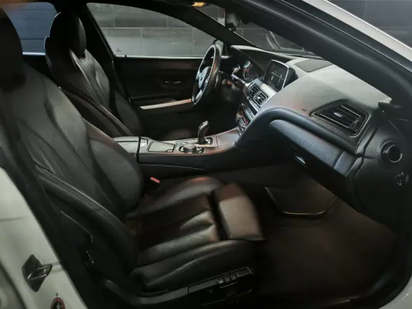 BMW 640 Gran Coupé 2015 - 26950 EUR, 232000 km - AUTO.MOTO.pt - 232000km - foto 23 de 47