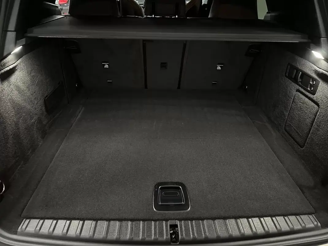 BMW iX 2023 - 53800 EUR, 42000 km - AUTO.MOTO.pt - 42000km - foto 12 de 20