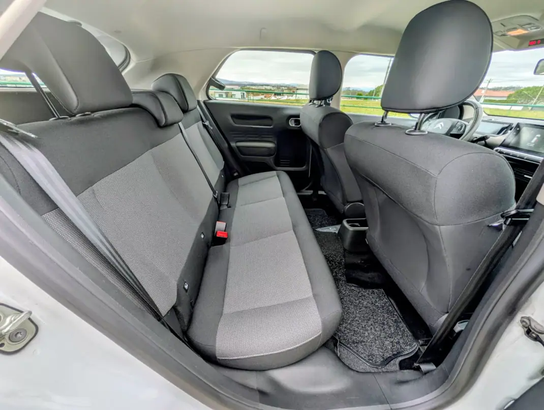 Citroën C4 Cactus 2015 - 8900 EUR, 186378 km - AUTO.MOTO.pt - 186378km - foto 13 de 24