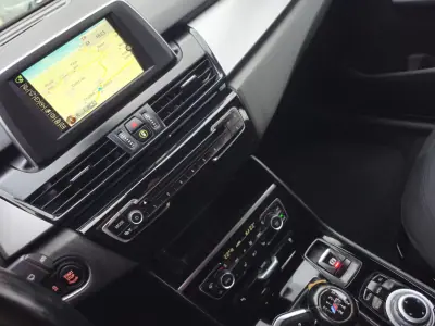 BMW 216 Active Tourer 2015 - 13990 EUR, 149000 km - AUTO.MOTO.pt - 149000km - foto 10 de 14