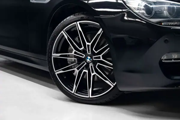 BMW 640 2012 - 29950 EUR, 127000 km - AUTO.MOTO.pt - 127000km - foto 4 de 40