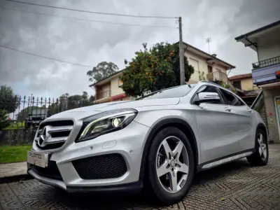 Mercedes-Benz GLA 200 2014 - 20000 EUR, 221000 km - AUTO.MOTO.pt - 221000km - foto 4 de 22