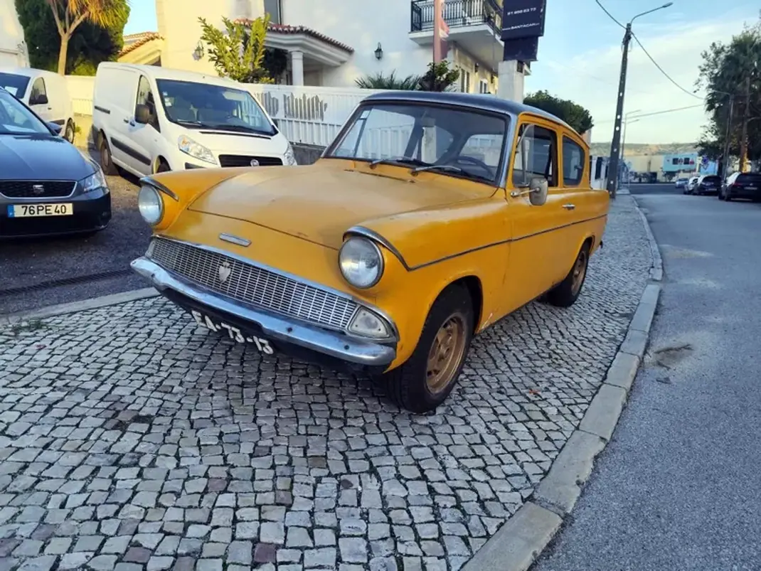 Ford Anglia 1960 - 5000 EUR, 14000 km - AUTO.MOTO.pt - 14000km - foto 12 de 30
