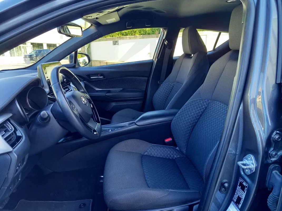 Toyota C-HR 2022 - 23900 EUR, 114479 km - AUTO.MOTO.pt - 114479km - foto 10 de 17