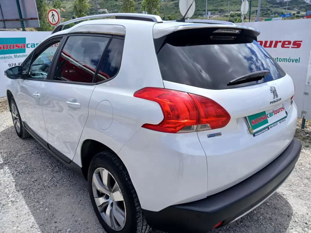 Peugeot 2008 2016 - 8650 EUR, 88623 km - AUTO.MOTO.pt - 88623km - foto 10 de 25