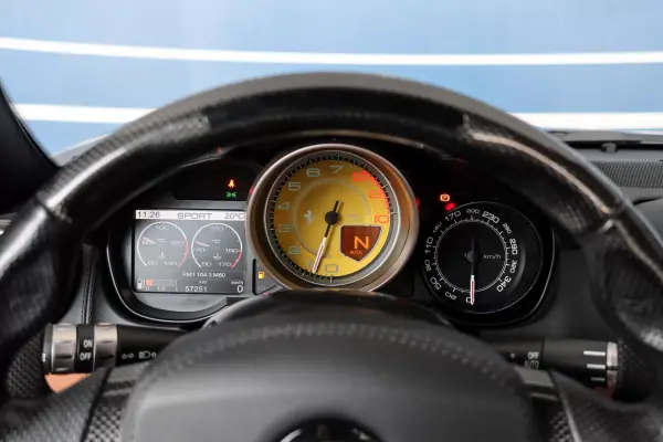 Ferrari California 2012 - 132000 EUR, 57249 km - AUTO.MOTO.pt - 57249km - foto 13 de 21
