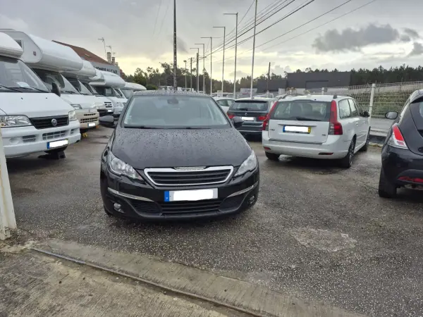 Peugeot 308 SW 2016 - 9500 EUR, 276600 km - AUTO.MOTO.pt - 276600km - foto 2 de 12