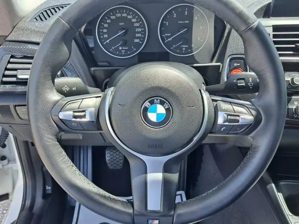 BMW 114 2015 - 11950 EUR, 244189 km - AUTO.MOTO.pt - 244189km - foto 27 de 48