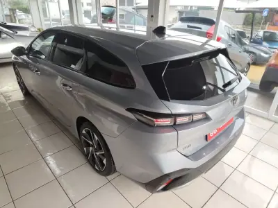 Peugeot 308 SW 2022 - 21500 EUR, 54900 km - AUTO.MOTO.pt - 54900km - foto 8 de 29