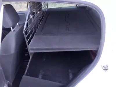 Fiat PUNTO 2019 - 7999 EUR, 180000 km - AUTO.MOTO.pt - 180000km - foto 12 de 27