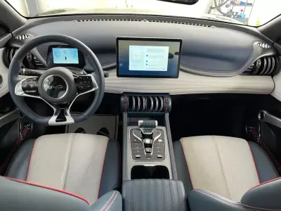 BYD Atto 3 2025 - 30900 EUR, 13000 km - AUTO.MOTO.pt - 13000km - foto 6 de 14