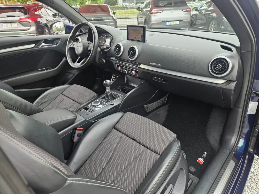 Audi A3 2017 - 22500 EUR, 50100 km - AUTO.MOTO.pt - 50100km - foto 18 de 53
