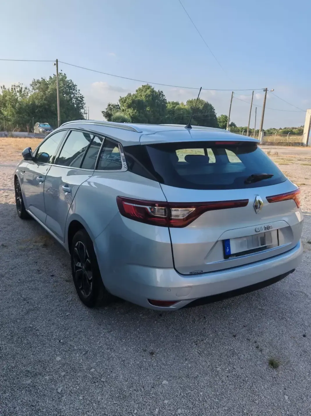 Renault Mégane Sport Tourer 2020 - 13750 EUR, 134000 km - 134000km - foto 7 de 21