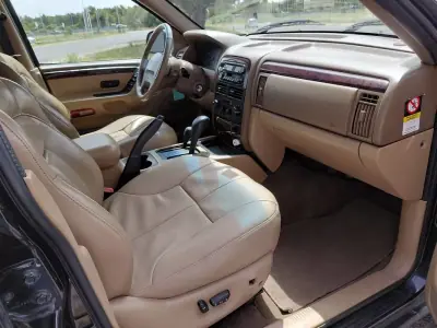 Jeep Grand Cherokee 2000 - 6490 EUR, 221450 km - AUTO.MOTO.pt - 221450km - foto 32 de 39