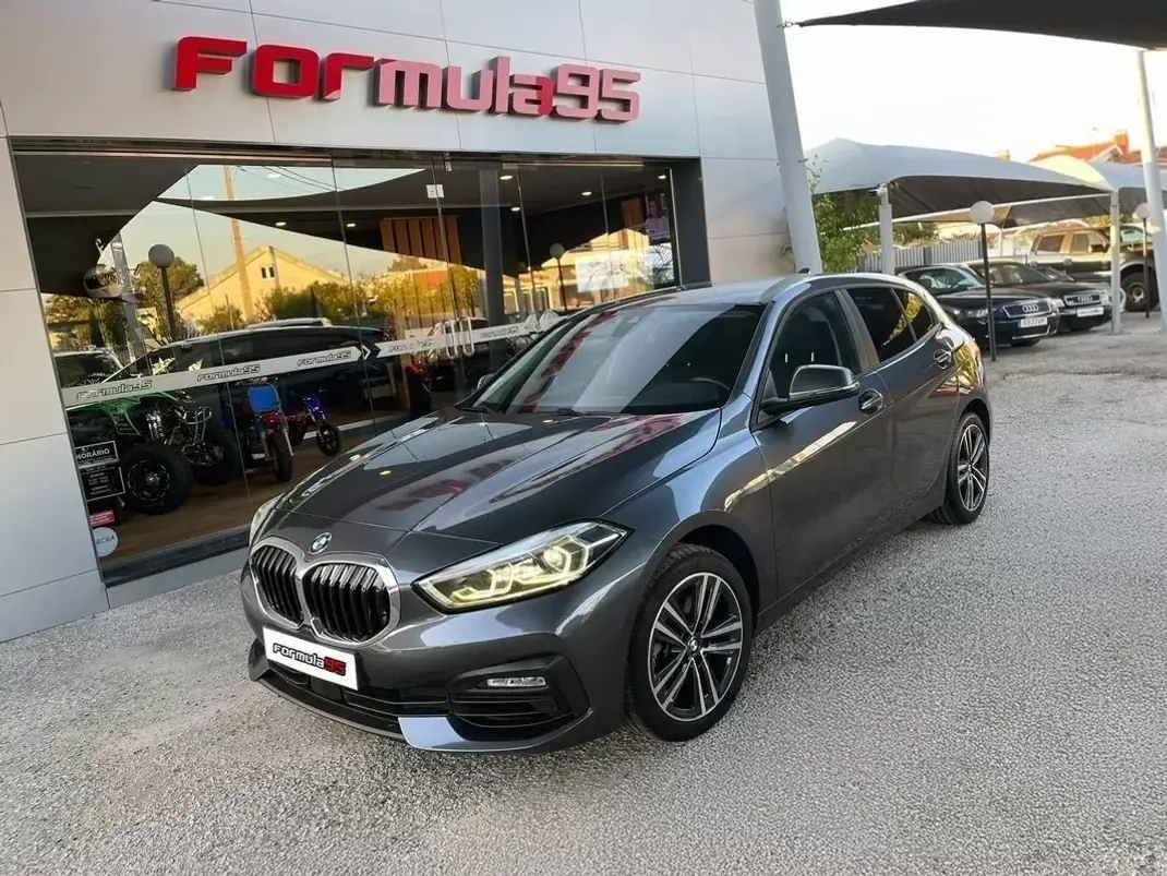 BMW 116 2021 - 18900 EUR, 141720 km - AUTO.MOTO.pt - 141720km - foto 1 de 11