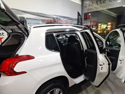 Peugeot 2008 2015 - 9740 EUR, 120266 km - AUTO.MOTO.pt - 120266km - foto 13 de 28