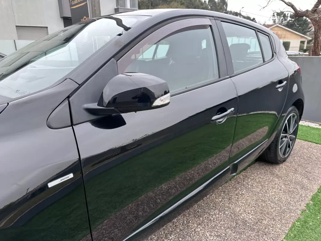 Renault Mégane 2012 - 7900 EUR, 270000 km - AUTO.MOTO.pt - 270000km - foto 18 de 36